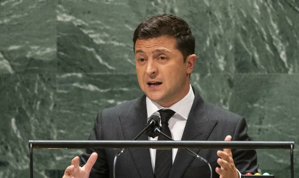 Ζελένσκι: Έκκληση για βοήθεια σε νέο διάγγελμα