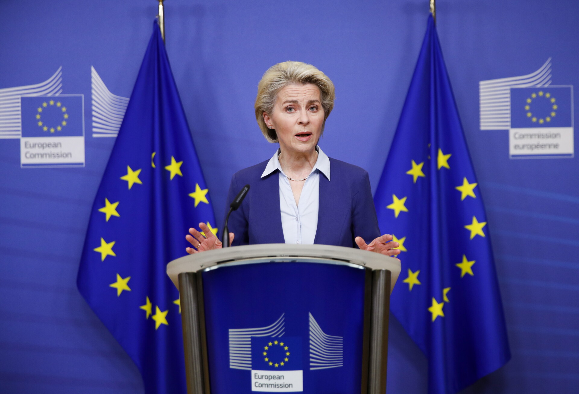 Politico: Όχι της Κομισιόν στην πρόταση για πλαφόν στο φυσικό αέριο