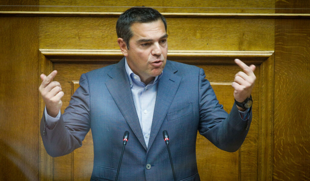 Τσίπρας: Στηρίζουμε σταθερά τον αμυντικό εξοπλισμό της χώρας