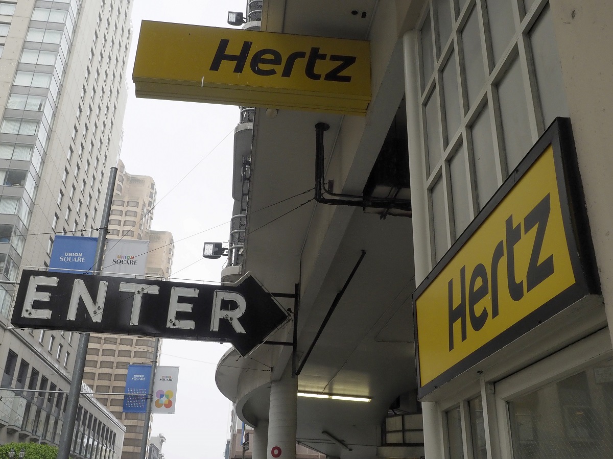 Hertz © EPA/JOHN G. MABANGLO