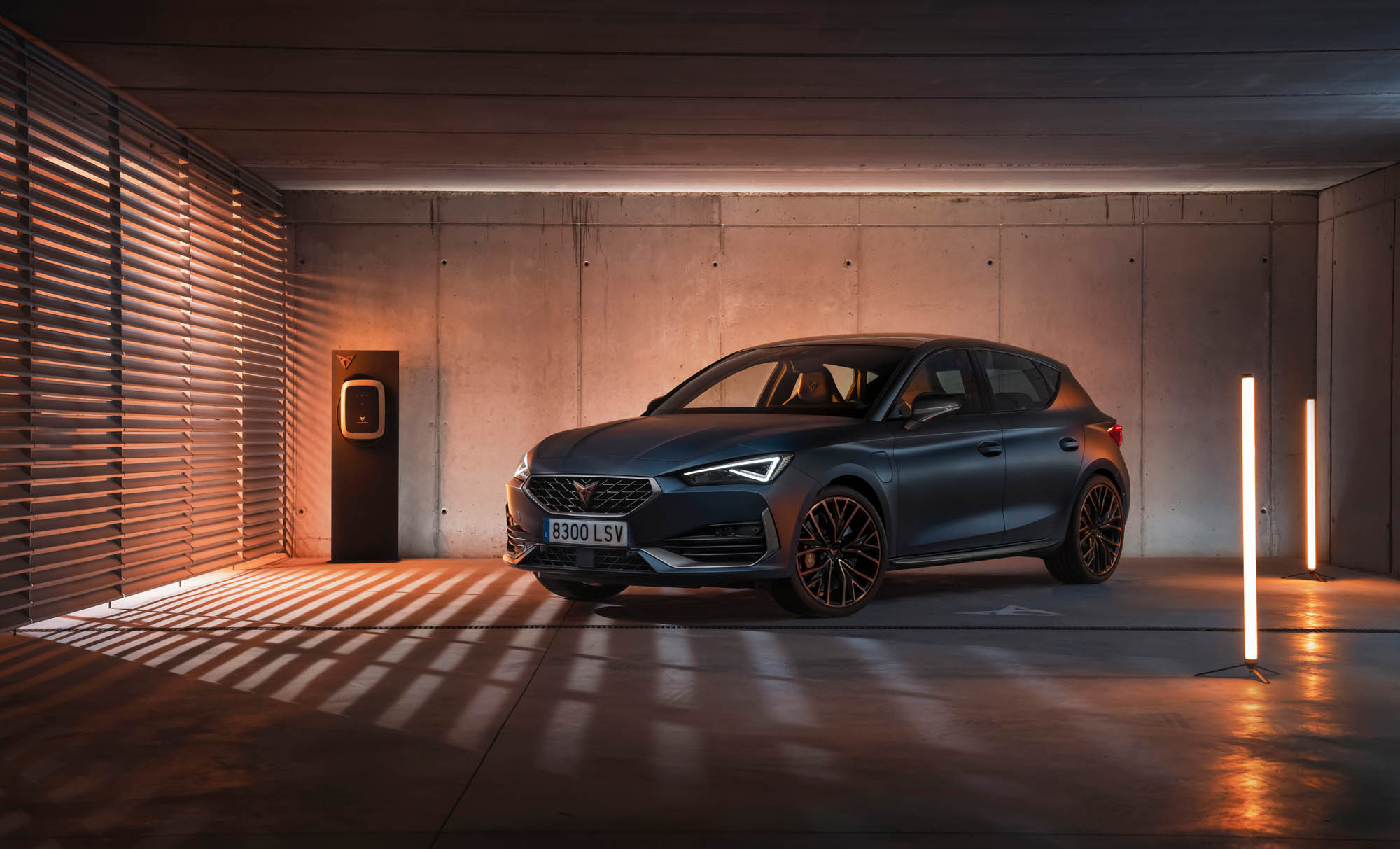 Ακόμα πιο σπορ το CUPRA Leon e-Hybrid