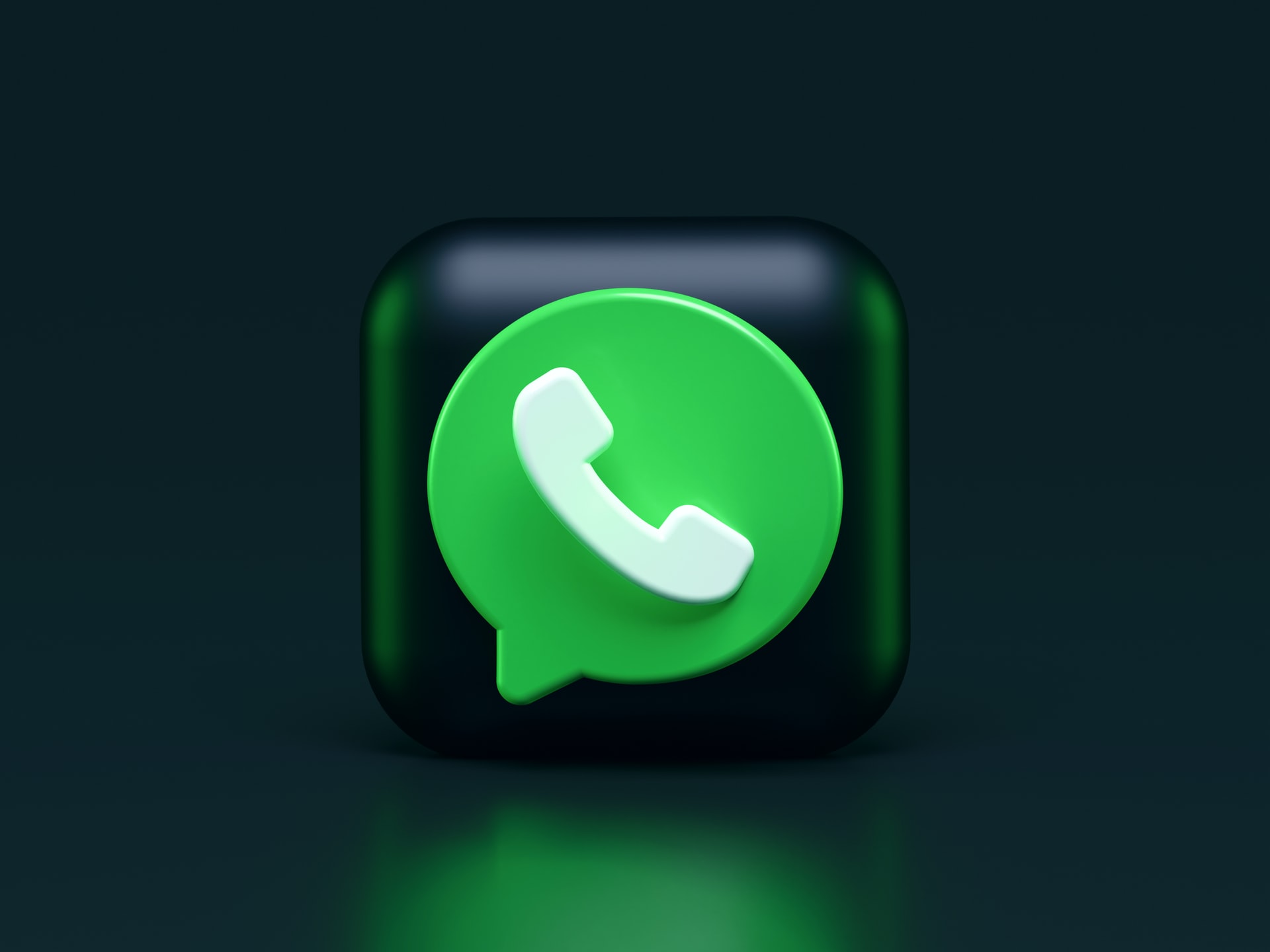 WhatsApp: Στο στόχαστρο της ΕΕ για τους όρους παροχής υπηρεσιών
