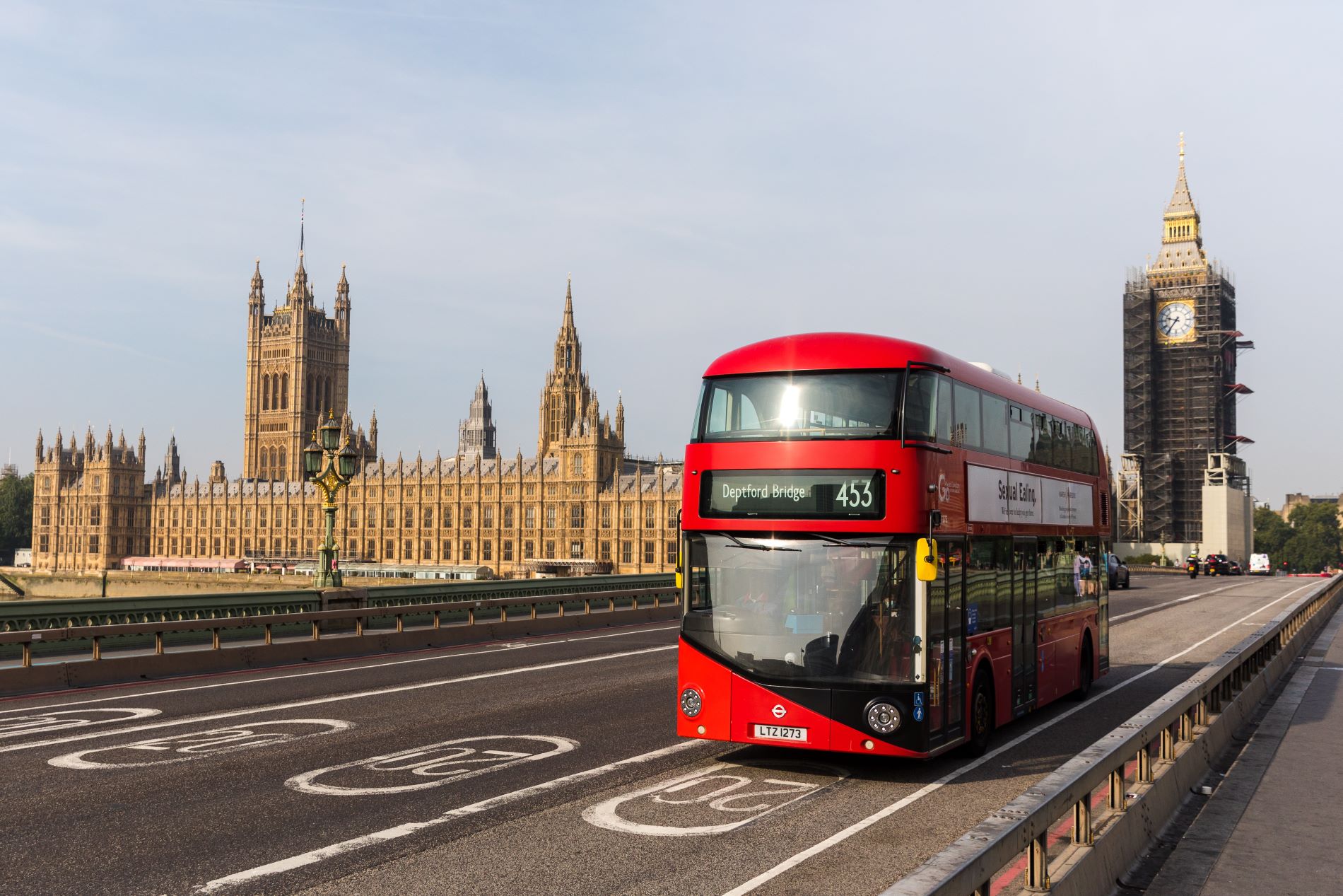 Λεωφορείο στο Λονδίνο ©EPA/VICKIE FLORES