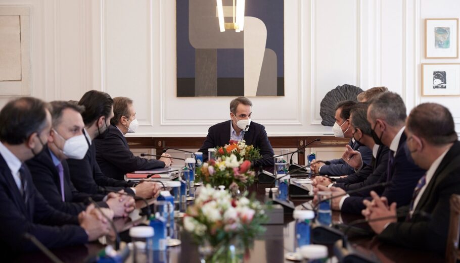 Συνάντηση Μητσοτάκη με το νέο Προεδρείο της Ελληνικής Συνομοσπονδίας Εμπορίου και Επιχειρηματικότητας © ΔΤ