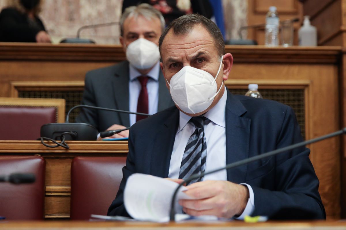 Θετικός στον κορονοϊό ο Νίκος Παναγιωτόπουλος