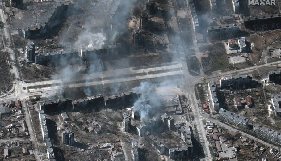 Βομβαρδισμοί στη Μαριούπολη © EPA/MAXAR TECHNOLOGIES HANDOUT