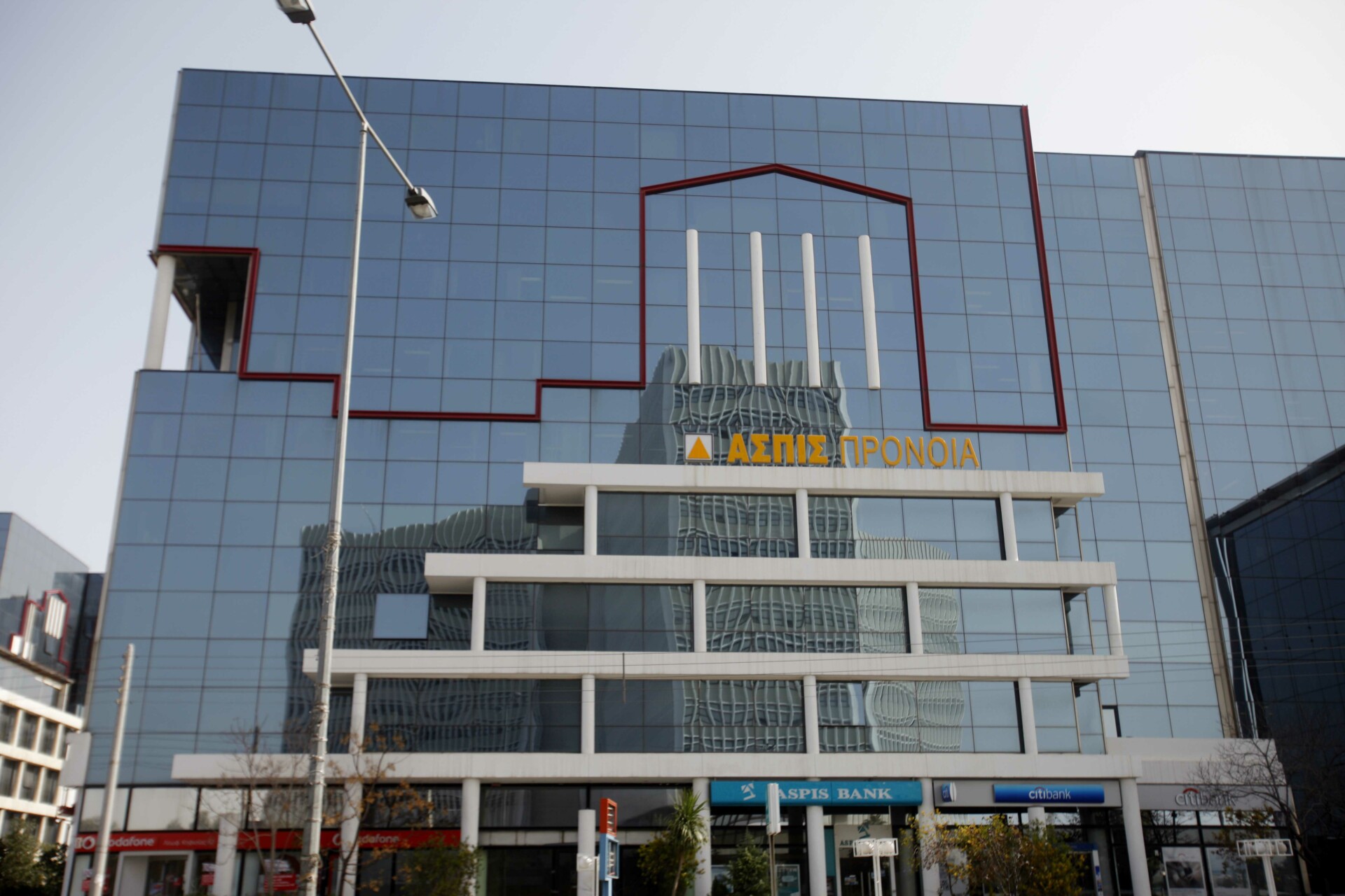 Η τελευταία πράξη για την Ασπίς Πρόνοια και την Commercial Value