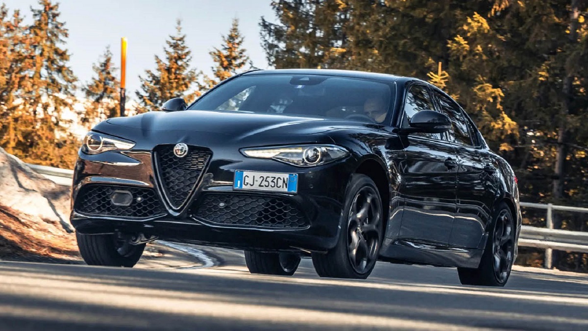 Οδηγούμε τη σπορ Alfa Romeo Giulia Estrema