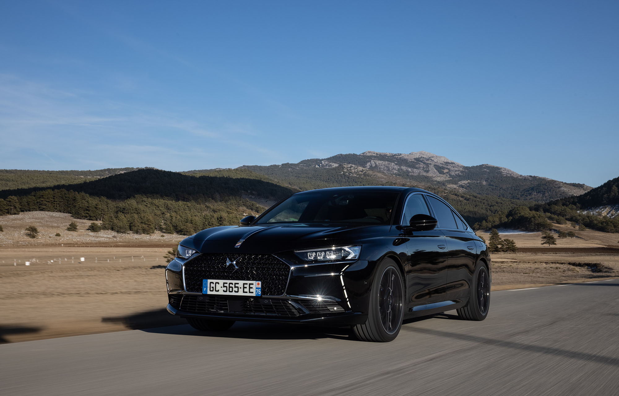 Διαθέσιμα στην ελληνική αγορά τα DS 4 και DS 9