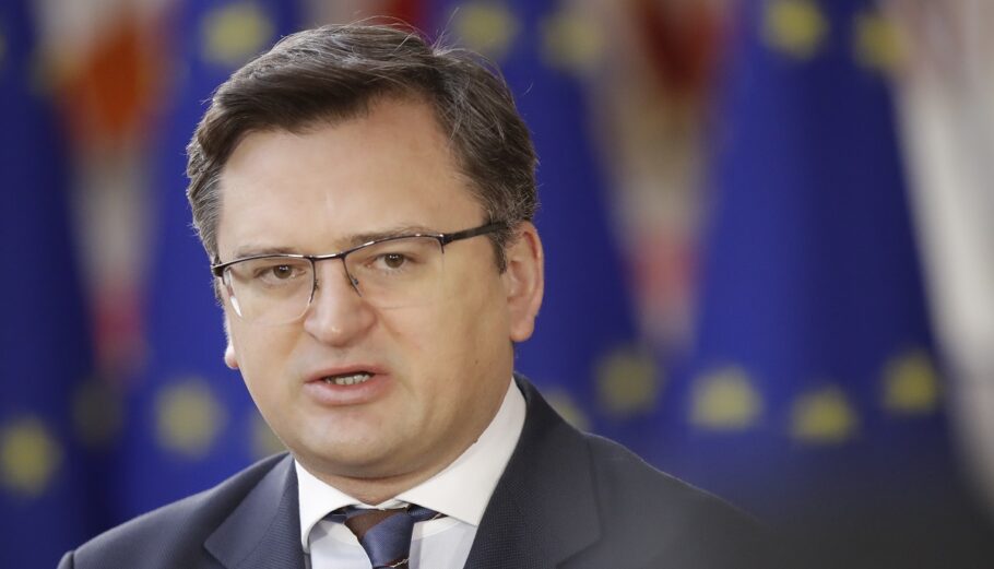 Ο υπουργός Εξωτερικών της Ουκρανίας, Ντμίτρο Κούλεμπα © EPA/OLIVIER HOSLET
