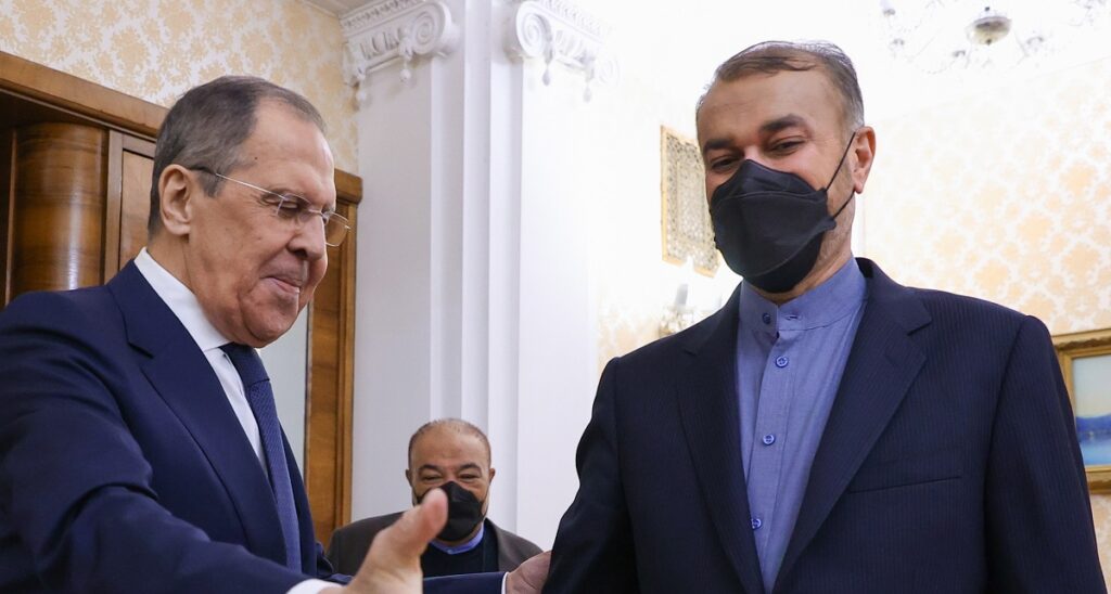 Ιράν: Eλπίζει η Μόσχα να στηρίξει μια σταθερή συμφωνία για τα πυρηνικά
