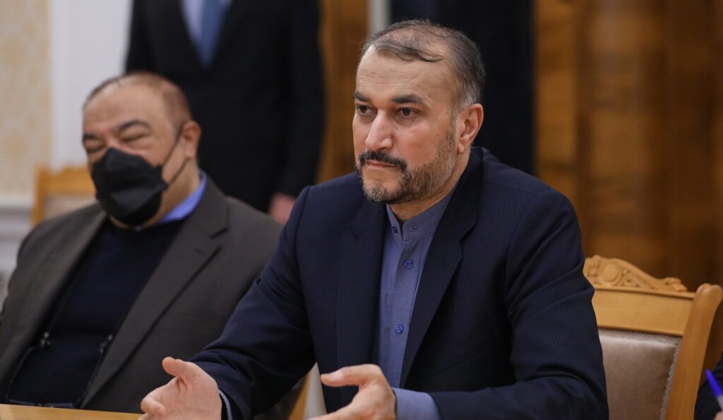 Ιράν: Στη Μόσχα ο υπουργός Εξωτερικών για το πυρηνικό πρόγραμμα