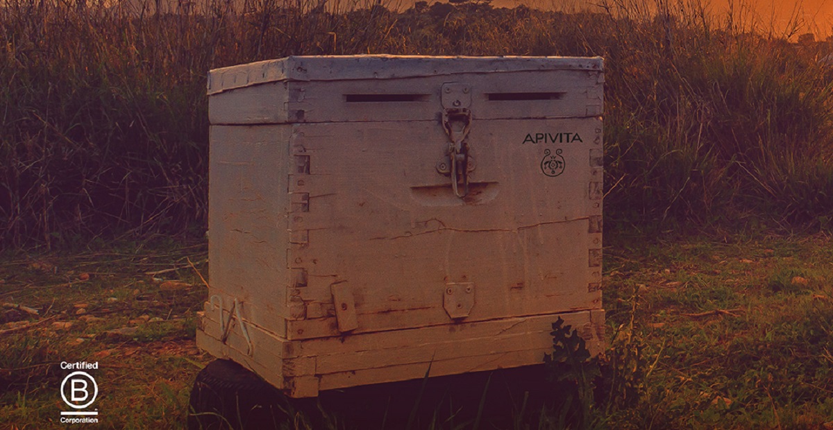 Η APIVITA αφιερώνει το 1% των πωλήσεων της νέας Queen Bee στην αναγέννηση της μελισσοκομίας στην περιοχή © APIVITA