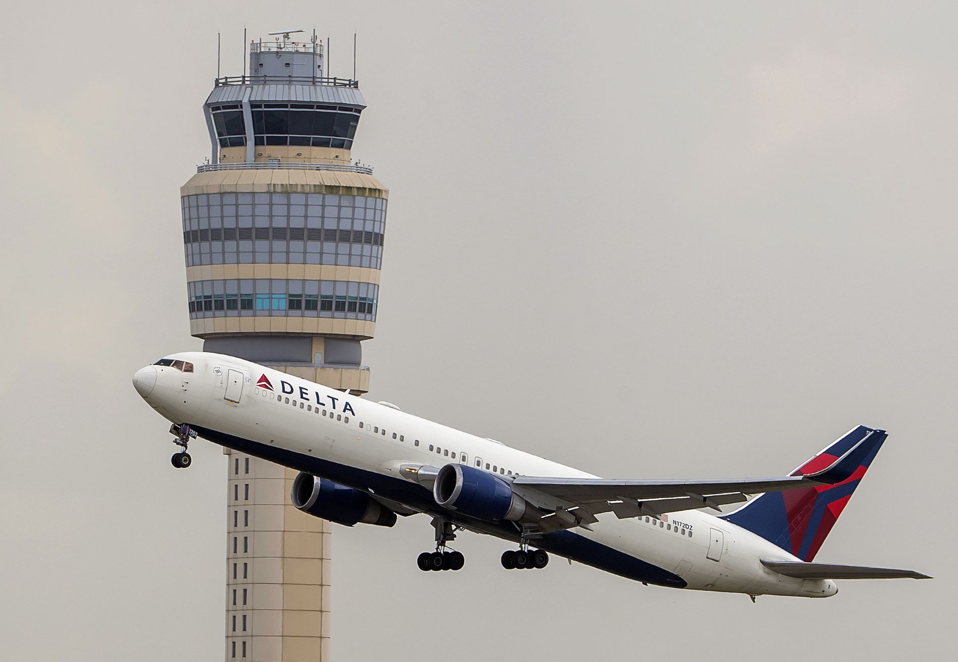 Αεροσκάφος της Delta Airlines ©EPA/ERIK S. LESSER