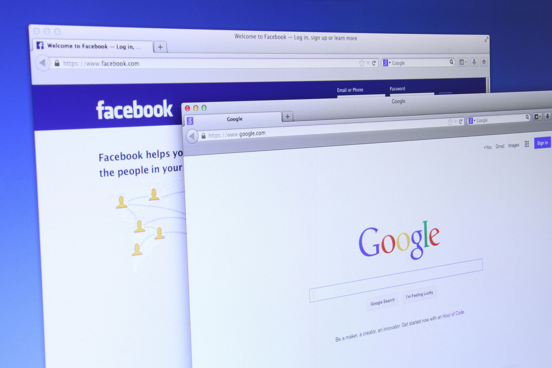 Facebook - Google © 123rf