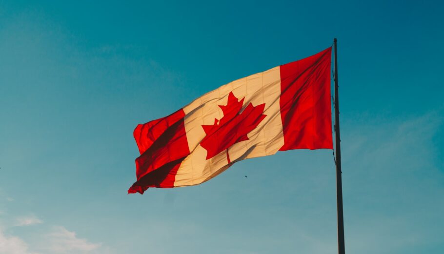 Η σημαία του καναδά © Unsplash