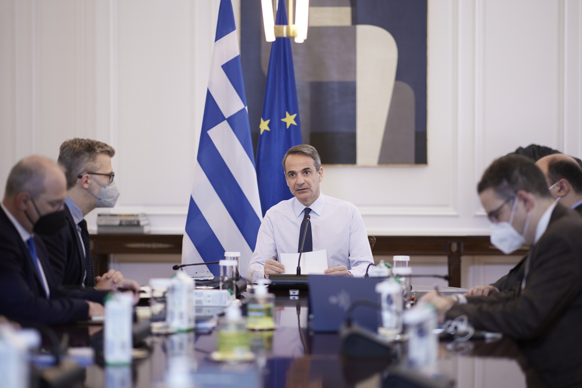 Ο πρωθυπουργός Κυριάκος Μητσοτάκης μιλάει, μέσω τηλεδιάσκεψης, στη συνεδρίαση του Υπουργικού Συμβουλίου, στο Μέγαρο Μαξίμου, Τετάρτη 9 Μαρτίου 2022. @ΑΠΕ-ΜΠΕ/ΓΡΑΦΕΙΟ ΤΥΠΟΥ ΠΡΩΘΥΠΟΥΡΓΟΥ/ΔΗΜΗΤΡΗΣ ΠΑΠΑΜΗΤΣΟΣ