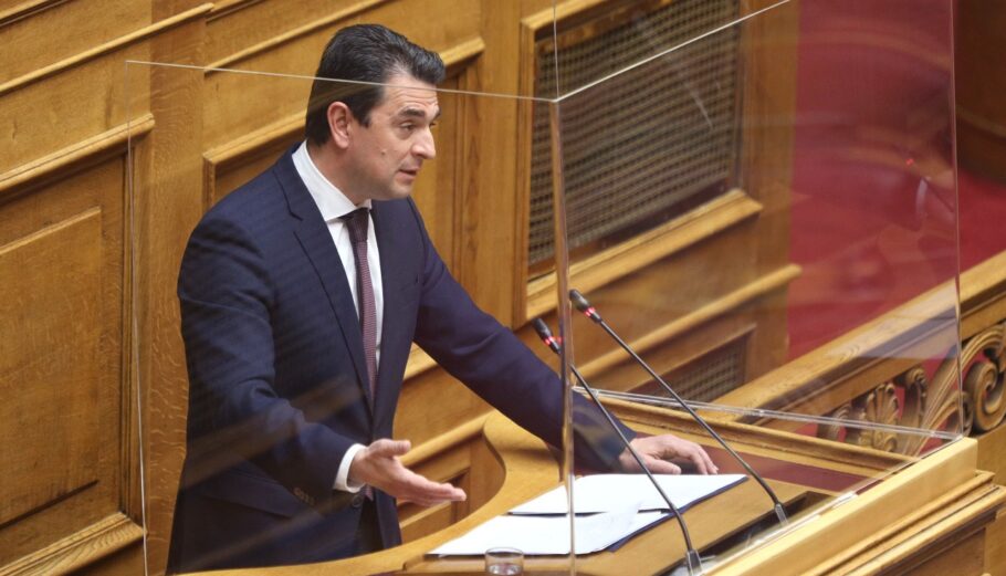 Ο Κ. Σκρέκας ©ΥΠΕΝ