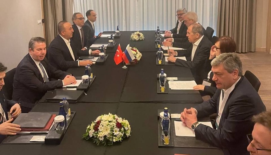 Ουκρανία: Οι κρίσιμες συνομιλίες Κουλέμπα – Λαβρόφ και ο ρόλος της Τουρκίας
