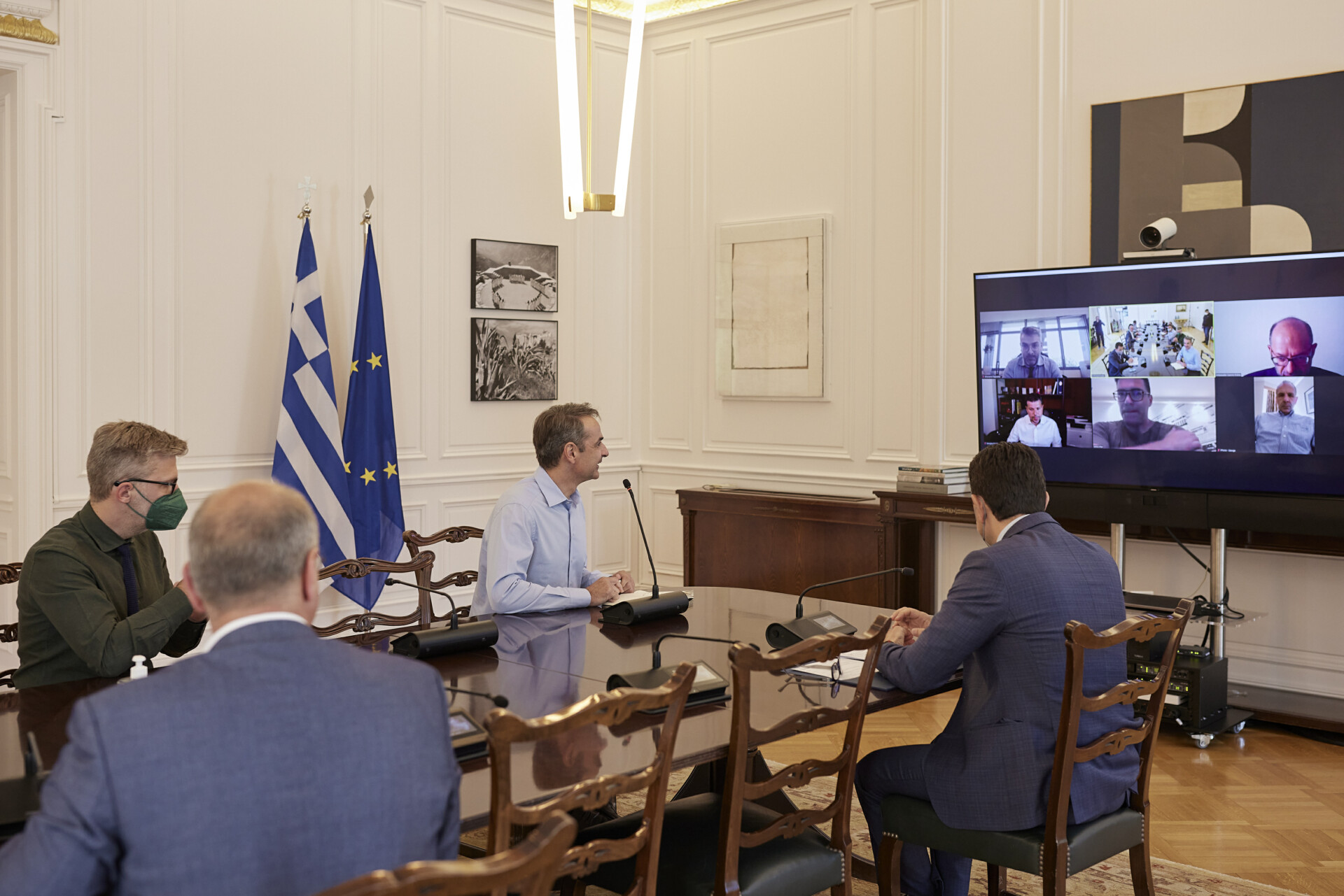 Σύσκεψη για την ενεργειακή επάρκεια υπό τον Πρωθυπουργό, Κυριάκο Μητσοτάκη © Γραφείο Τύπου Πρωθυπουργού