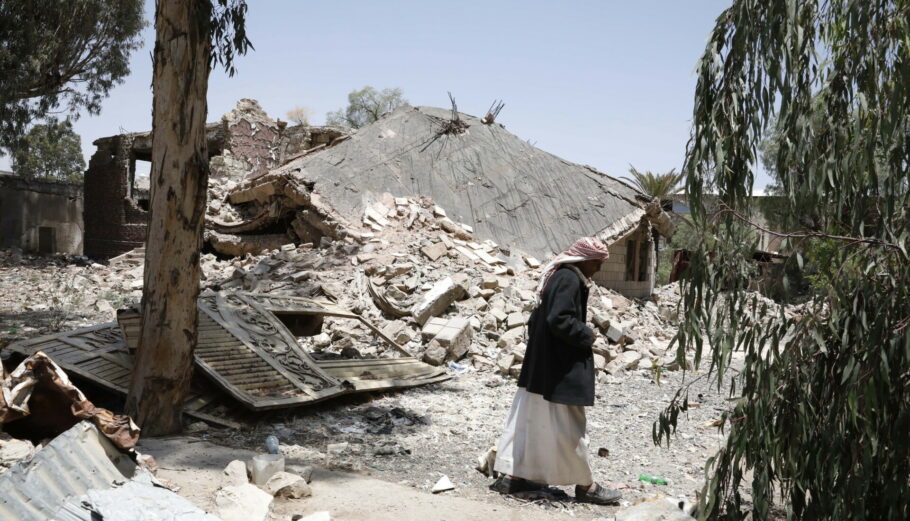 Καταστροφές στην Υεμένη © EPA/YAHYA ARHAB