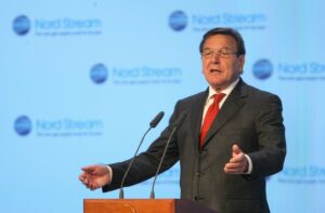 Ο πρώην καγκελάριος Σρέντερ έγινε μέλος της διοίκησης ρωσικής εταιρείας λιανικού εμπορίου