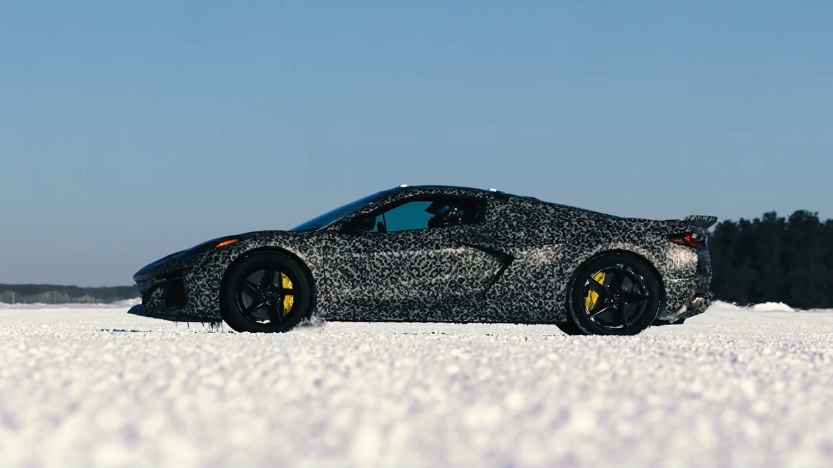 Υβριδική και αμιγώς ηλεκτρική Chevrolet Corvette καθ’ οδόν