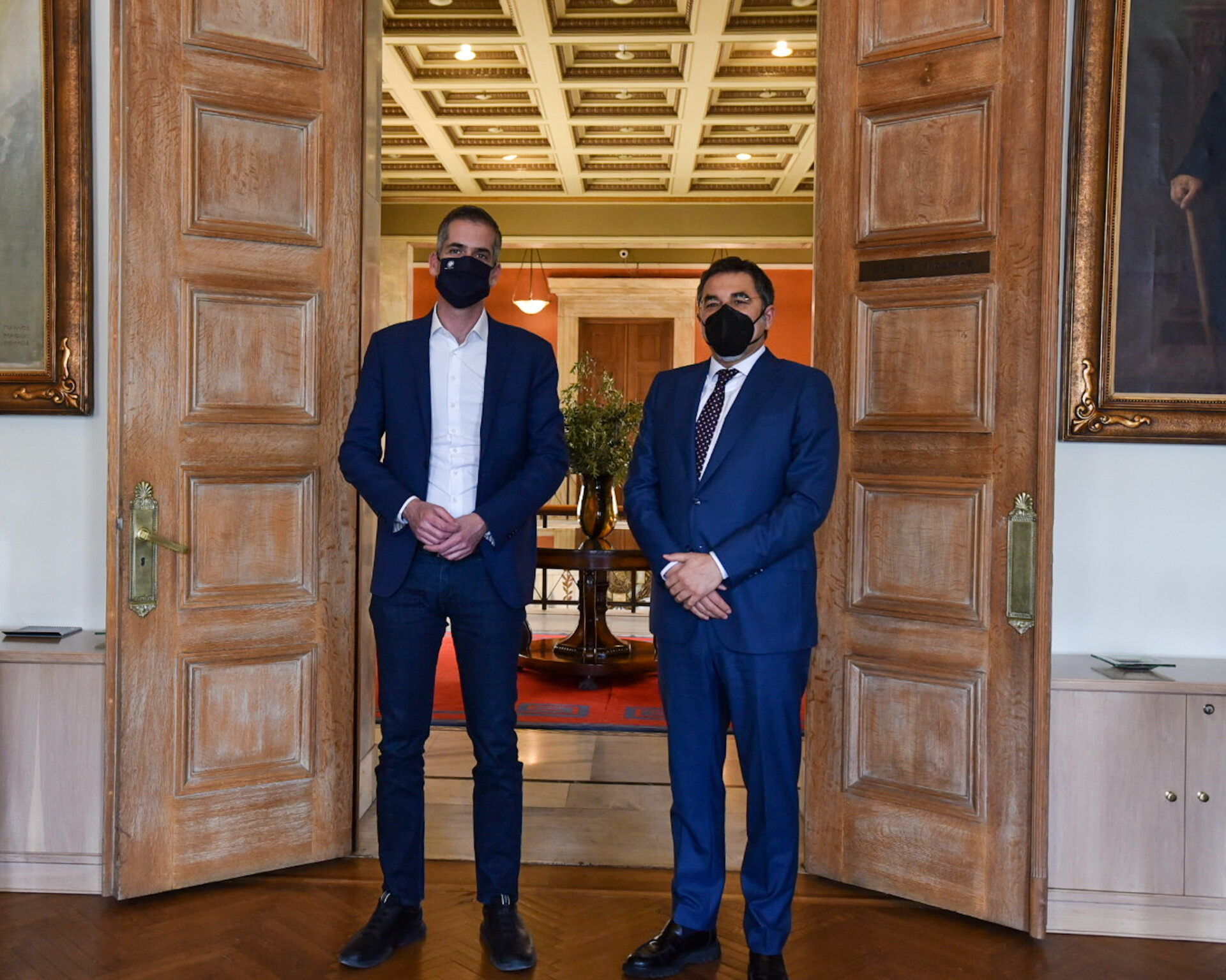 Μπακογιάννης: Συνάντηση με τον Αλβανό υπουργό Εσωτερικών