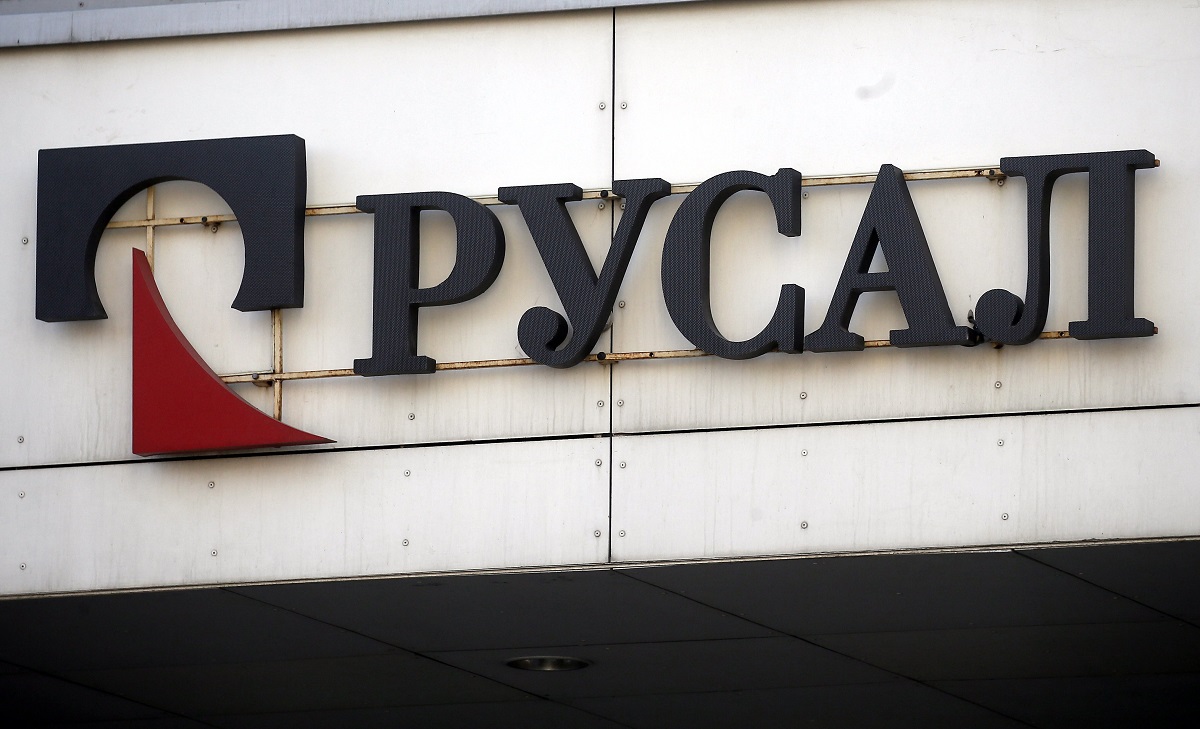 Βιομηχανία αλουμινίου Rusal © EPA/MAXIM SHIPENKOV