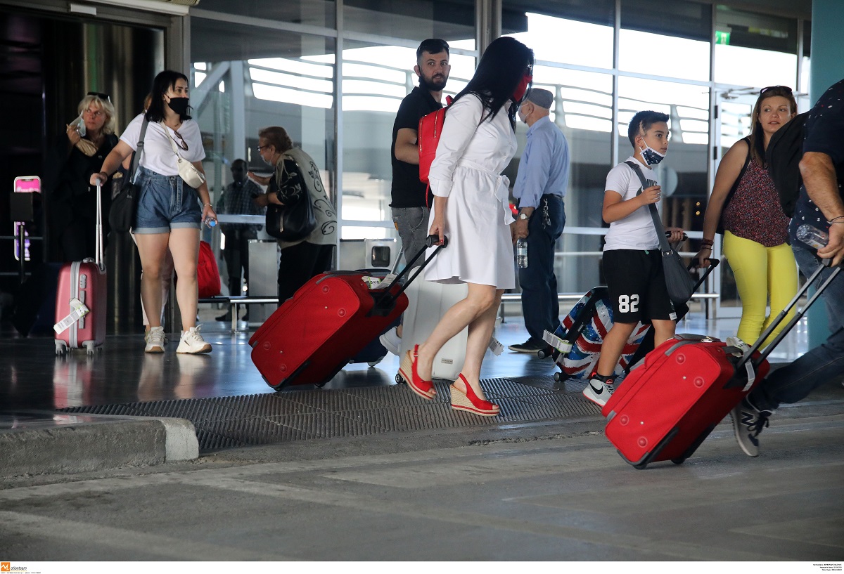 Επιβατική κίνηση στο αεροδρόμιο Χανίων©Eurokinissi