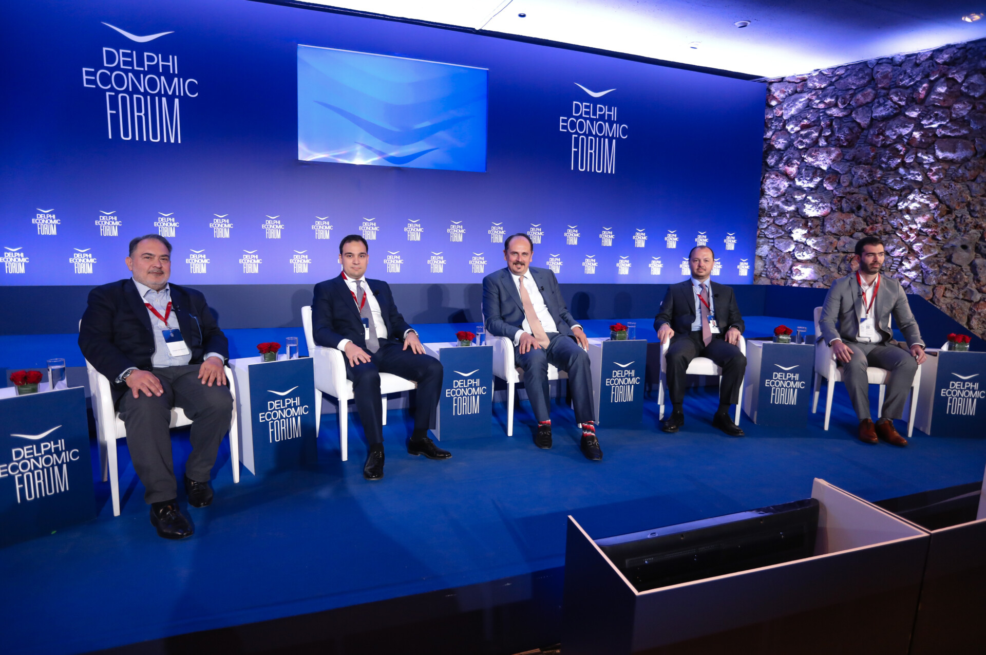 © Delphi Economic Forum