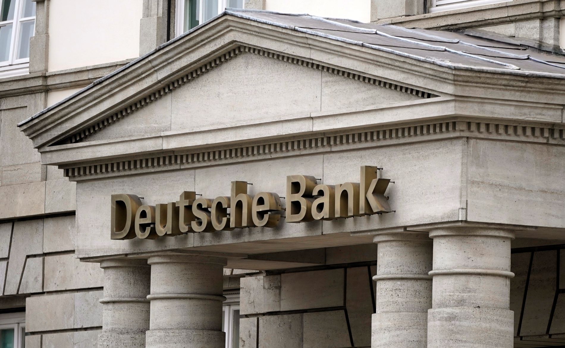 Deutsche Bank ©EPA/RONALD WITTEK