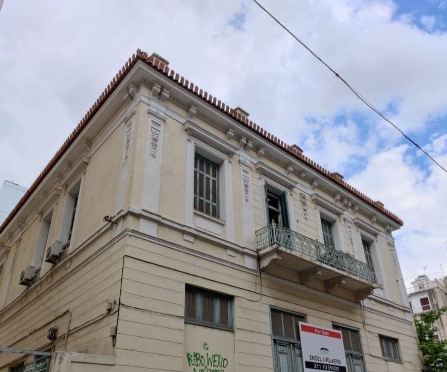 Ο παροξυσμός με τα city hotels, τα νέα μεγάλα deals και το προς πώληση στρατηγείο της Φίνος Φιλμ