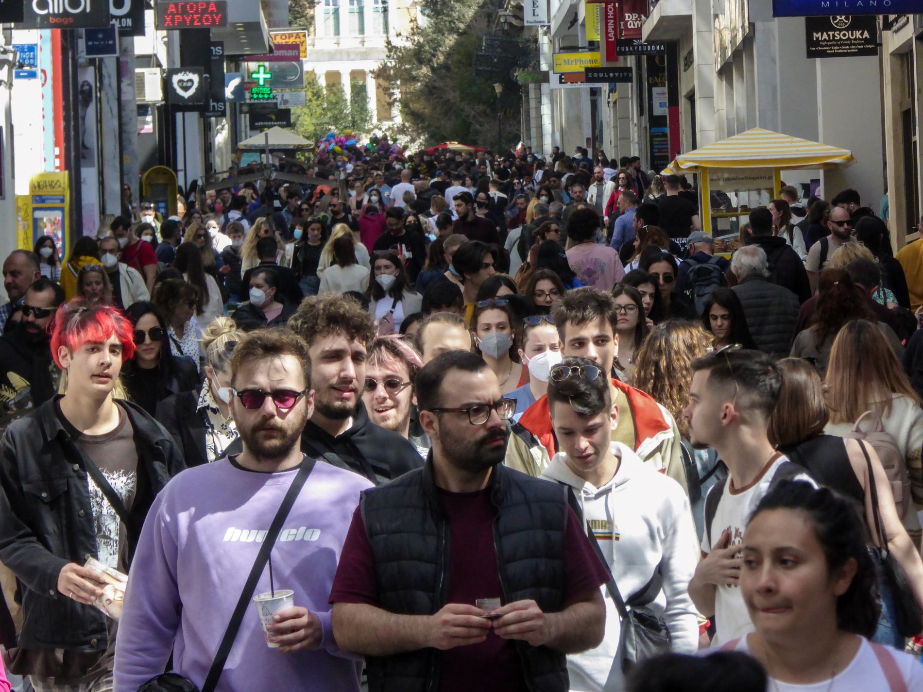 Κόσμος στο Σύνταγμα ©Eurokinissi