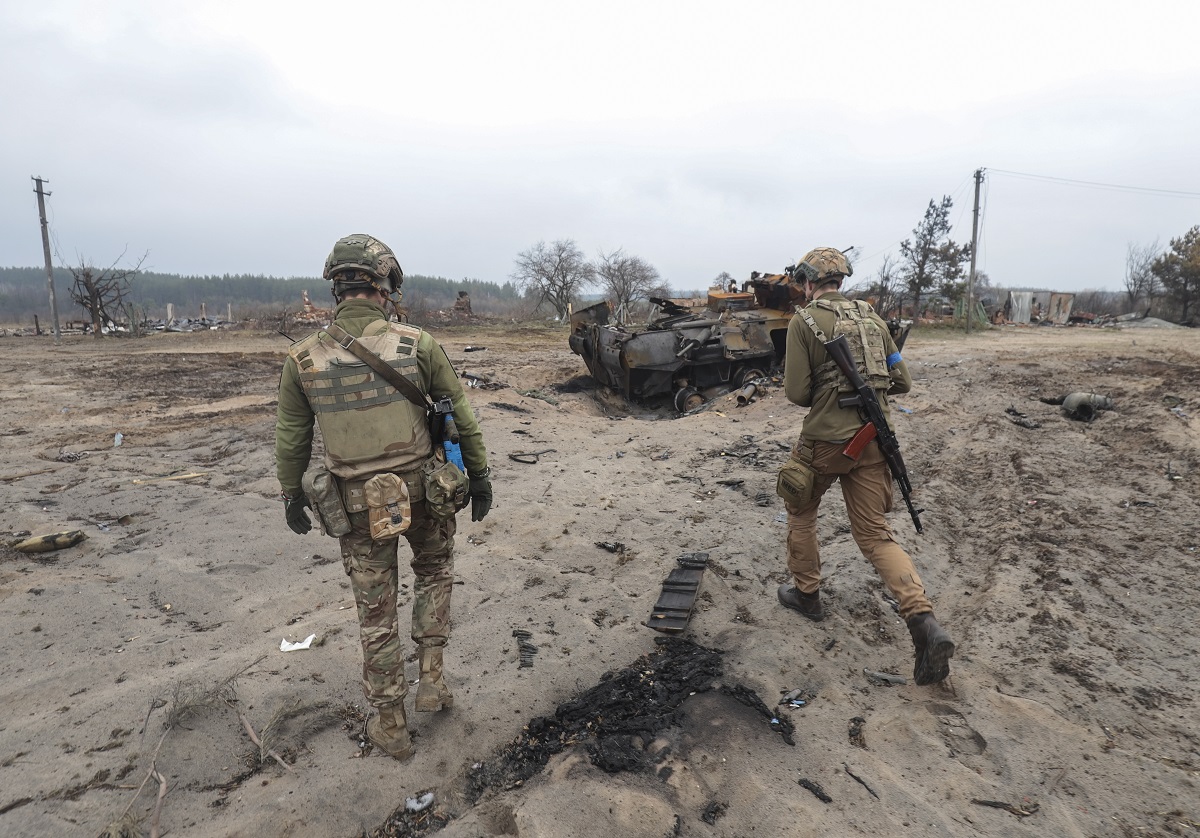Μάχες έξω από το Κίεβο ©EPA/STR