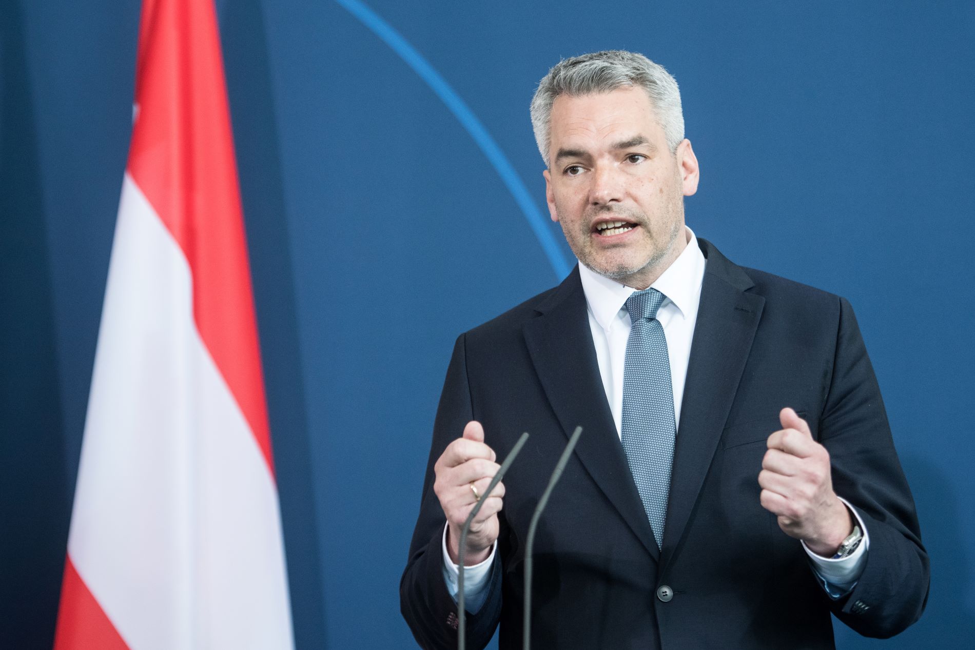 Ξεκίνησε η συνάντηση Νεχάμερ – Πούτιν στη Μόσχα