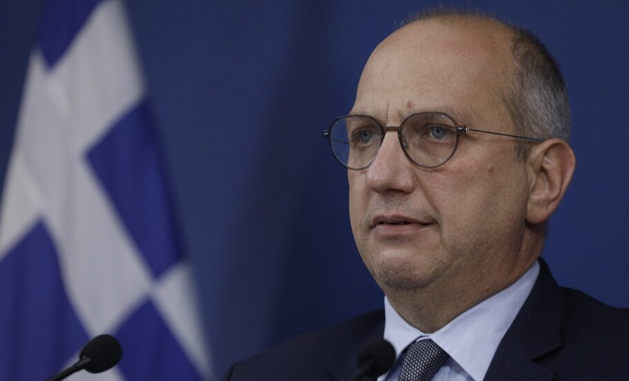 Γ. Οικονομου: Καμία παρέμβαση για το ωράριο