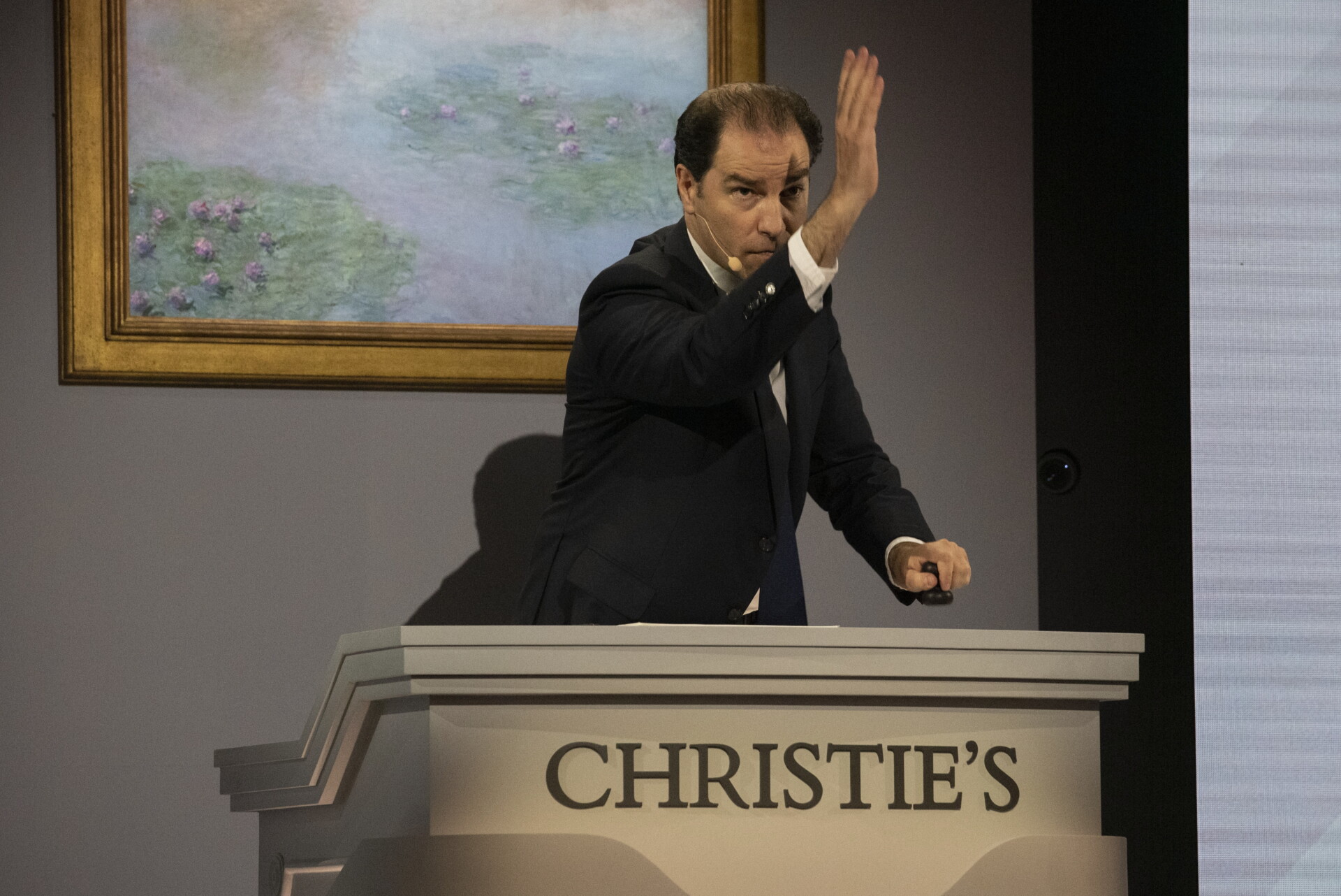 Δημοπρασία στον οίκο Christie's © EPA/SARAH YENESEL