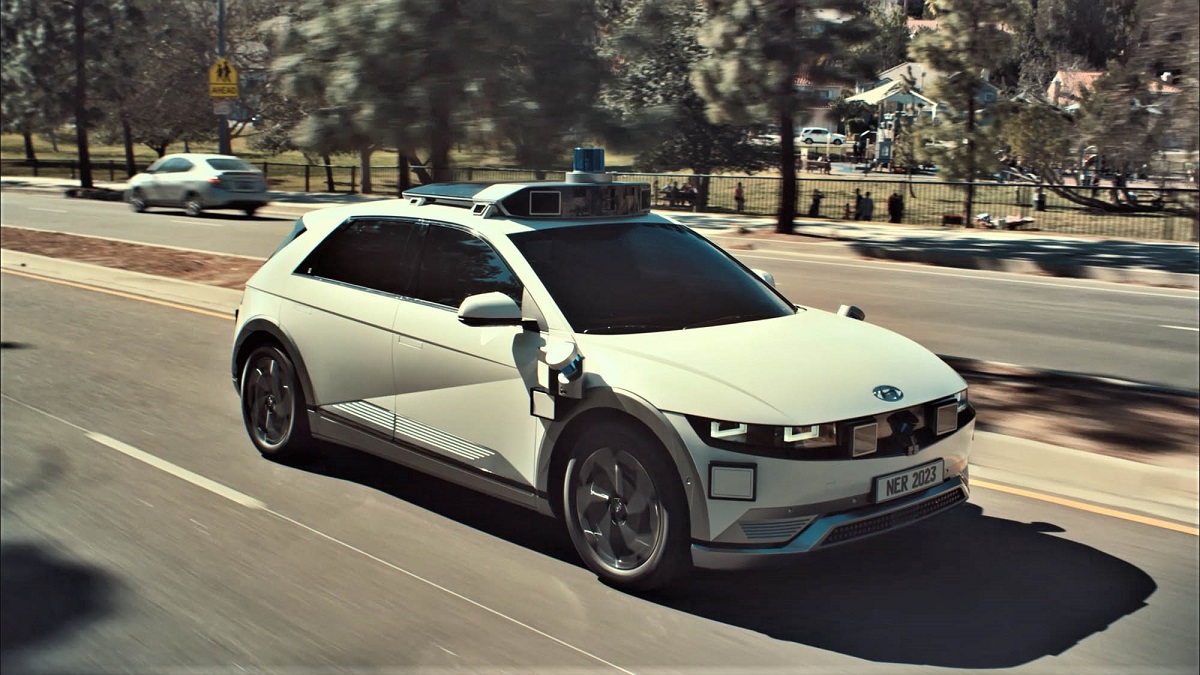 To Hyundai Ioniq 5 γίνεται ρομποτικό ταξί