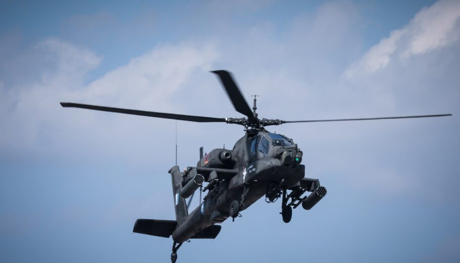 Ελικόπτερο «Απάτσι» των Ενόπλων Δυνάμεων © EUROKINISSI