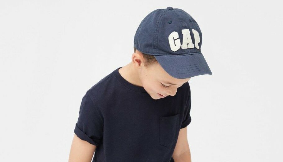 GAP © instagram.com/gapgreece/