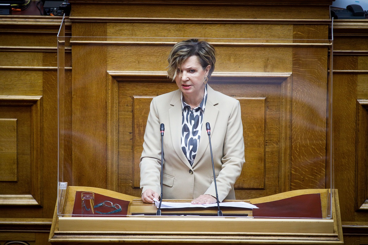 Θύμα χάκερ η Γεροβασίλη – Απέσπασαν χρήματα από λογαριασμούς της