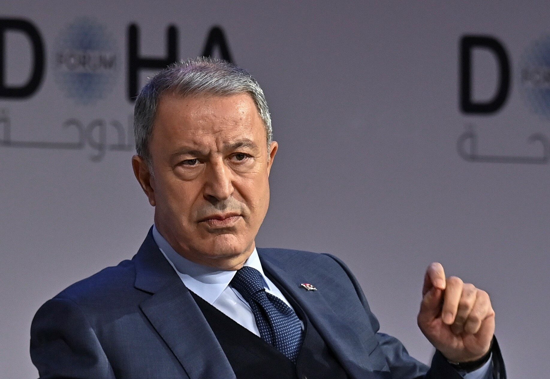 Ο Τούρκος υπουργός Άμυνας, Χουλουσί Ακάρ ©EPA/NOUSHAD THEKKAYIL