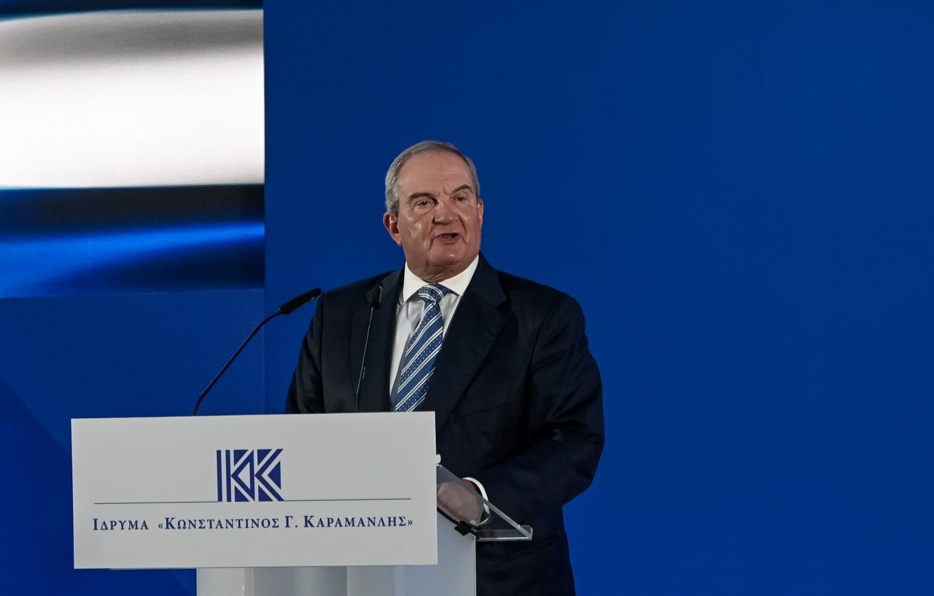Ο Καραμανλής… μιλάει, η Lockheed τρέχει και ο Δένδιας σπάει νεύρα