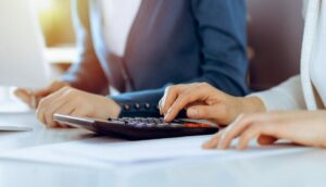 Mπαίνουν σε διαβούλευση οι νέες ρυθμίσεις για τους συνεπείς οφειλέτες