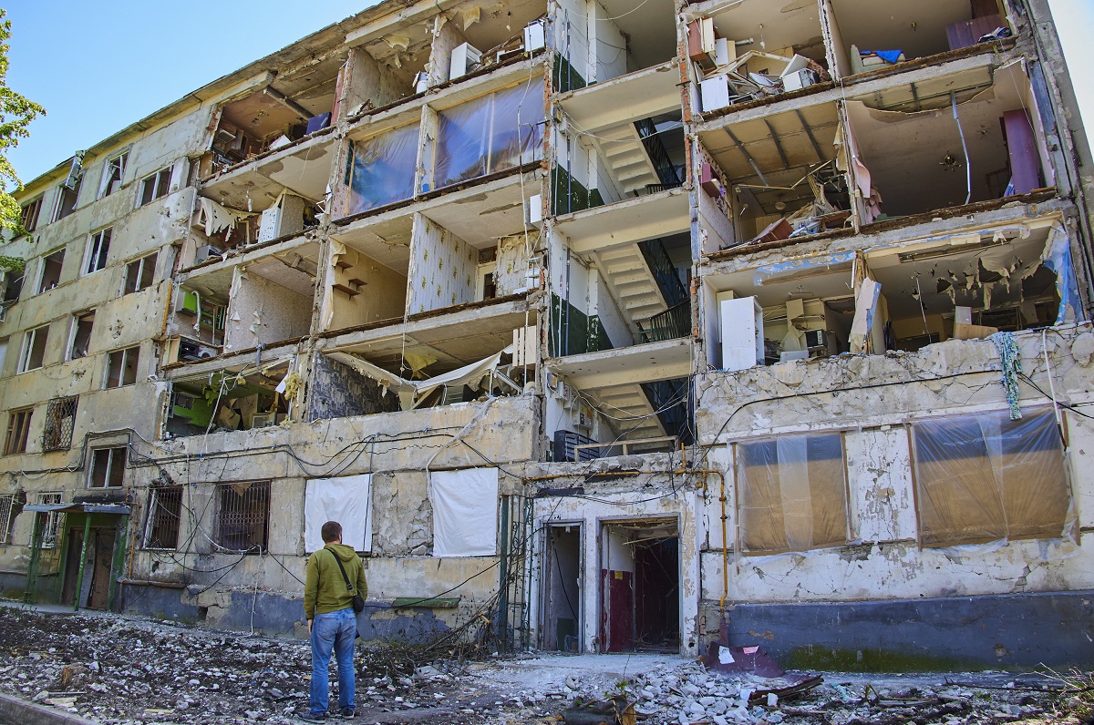 Πόλεμος στην Ουκρανία, βομβαρδισμοί στο Χάρκοβο © EPA/SERGEY KOZLOV