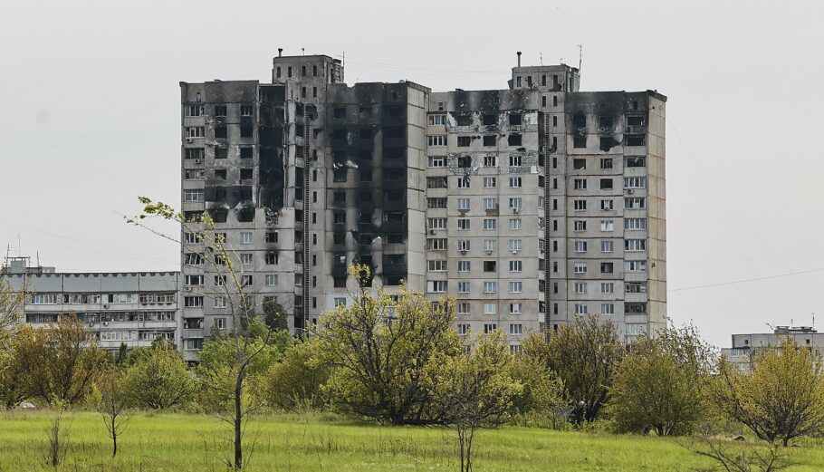 Κατεστραμμένα κτίρια στο Χάρκοβο της Ουκρανίας