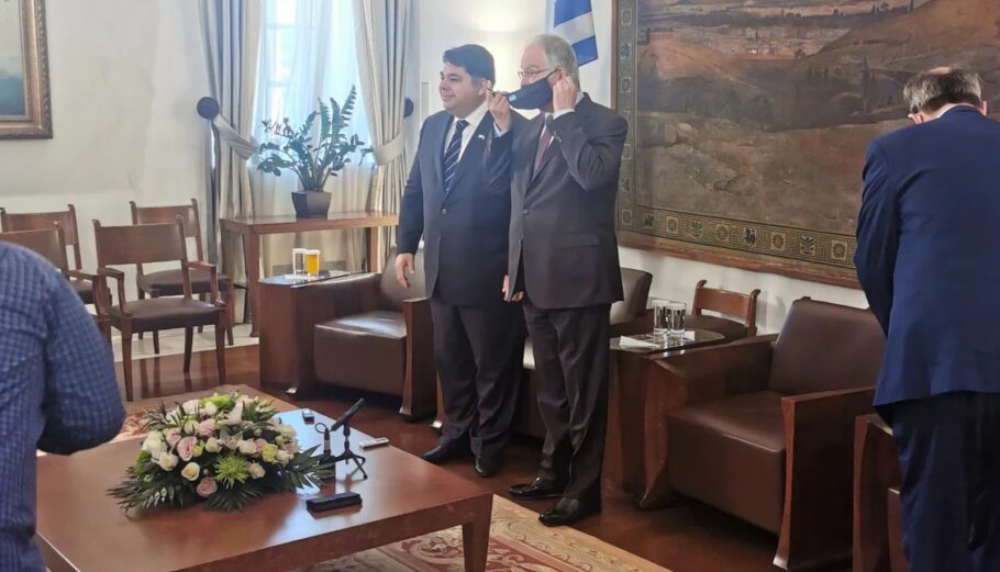 Συνάντηση Κωνσταντίνου Τασούλα με τον πρέσβη των ΗΠΑ, Τζορτζ Τσούνη