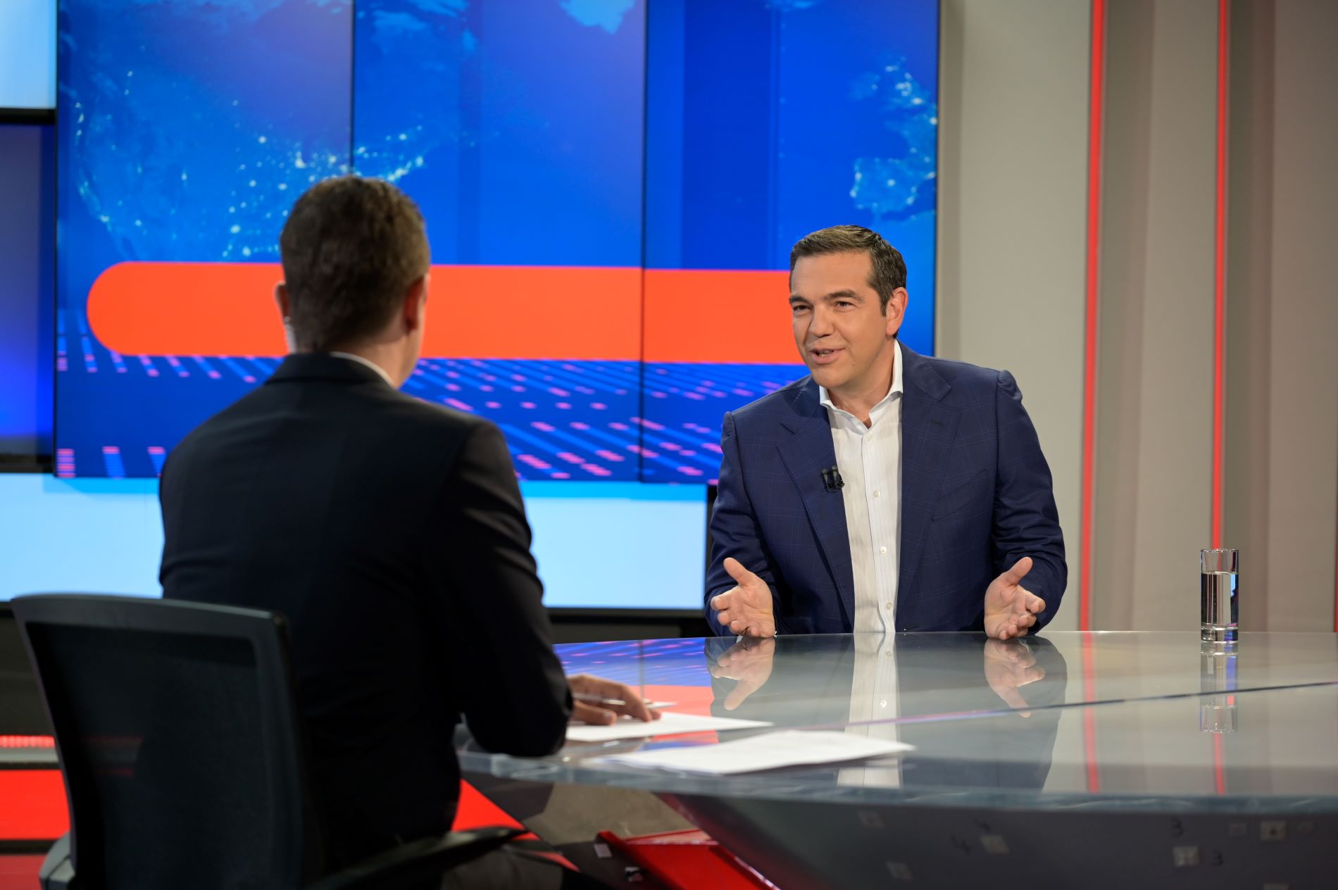 Ο Αλ. Τσίπρας στον Alpha ©Eurokinissi