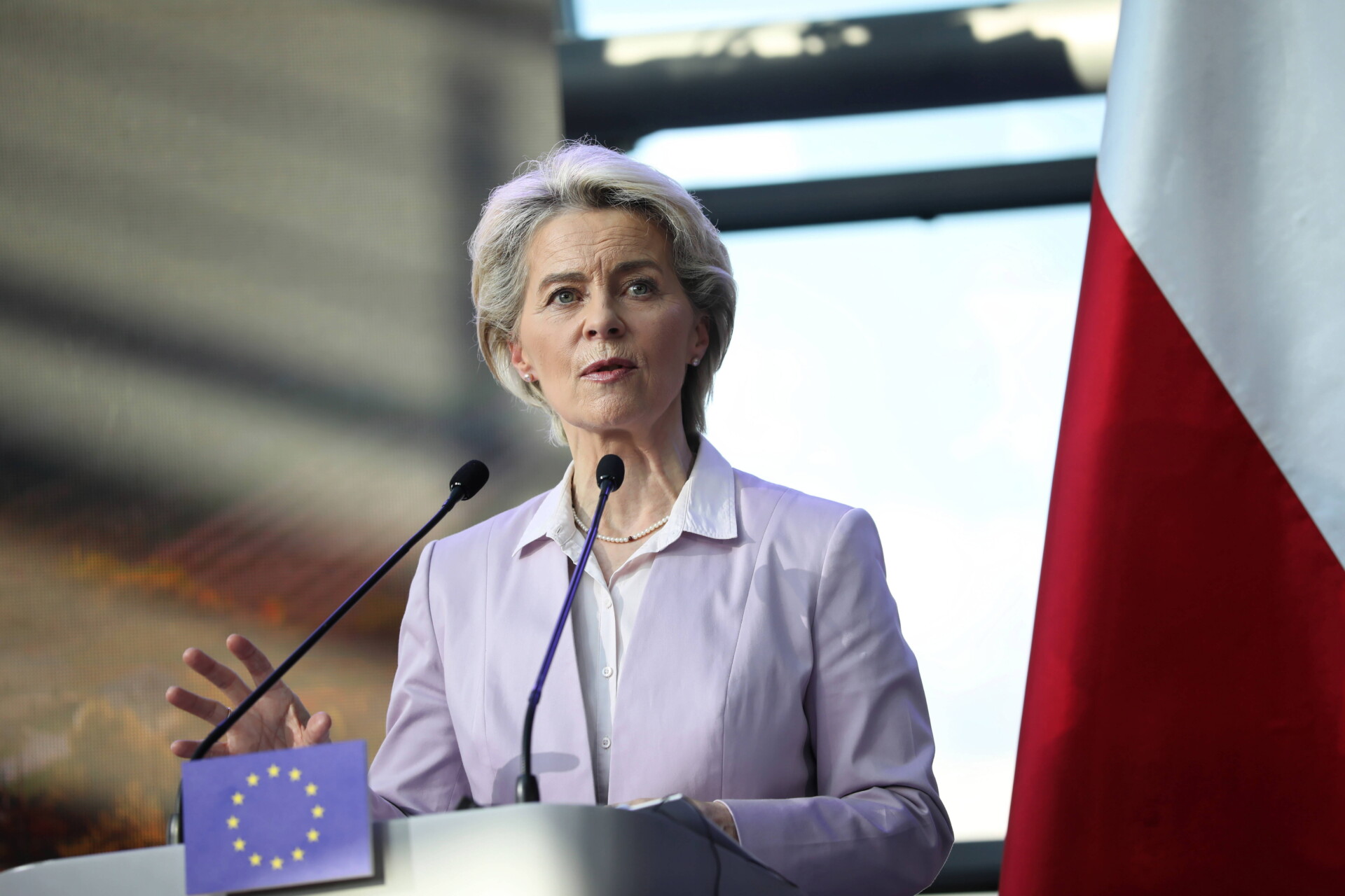 Φον ντερ Λάιεν: Τα ρωσικά ορυκτά καύσιμα θα αντικατασταθούν